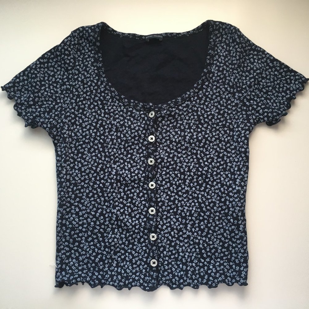 Brandy Melville Zelly Top